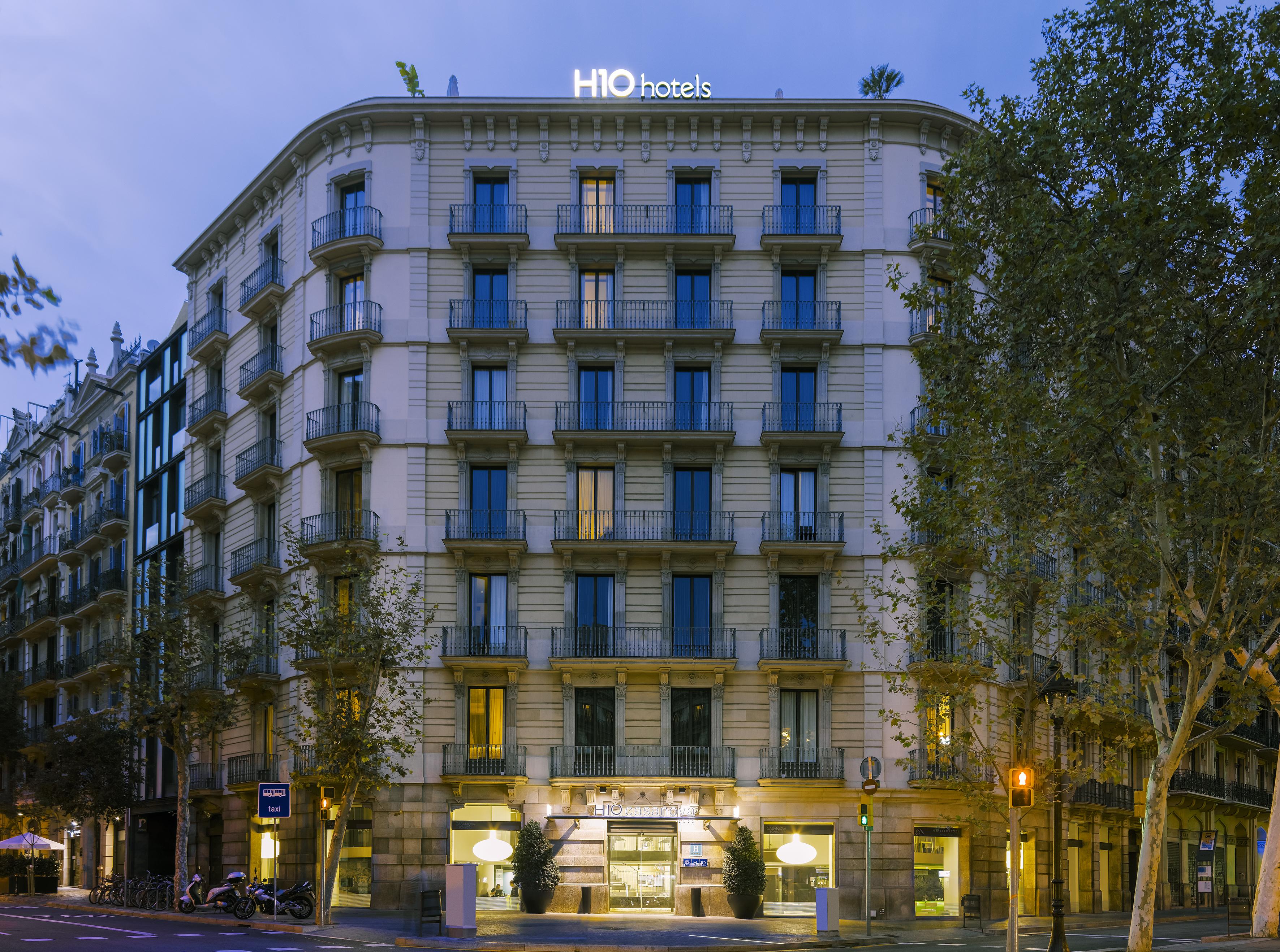 H10 Casanova Hotel Barcellona Esterno foto